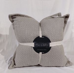 NEW Mi  Chateaux Set of 2  20" x 20" Beige Square Texture Accent Pillows
